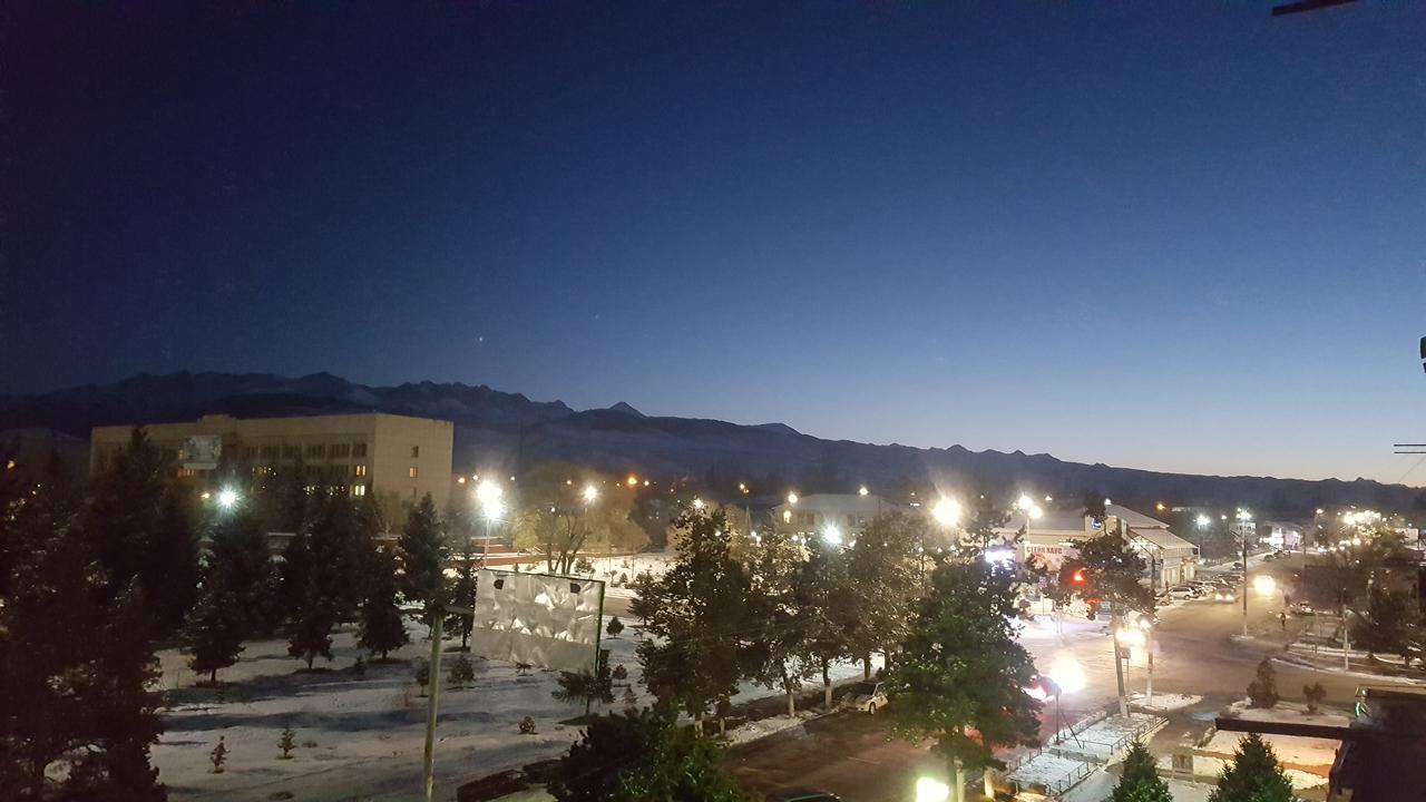 Apartment In The Karakol Heart Екстериор снимка