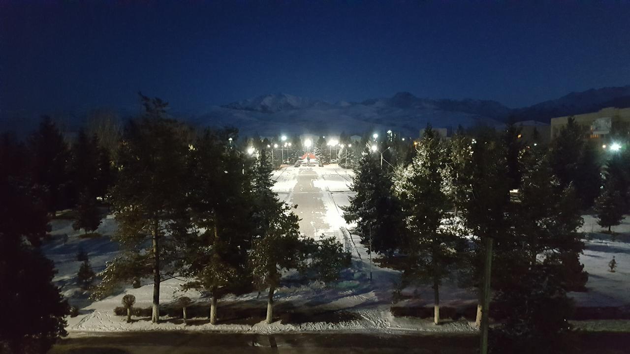Apartment In The Karakol Heart Екстериор снимка