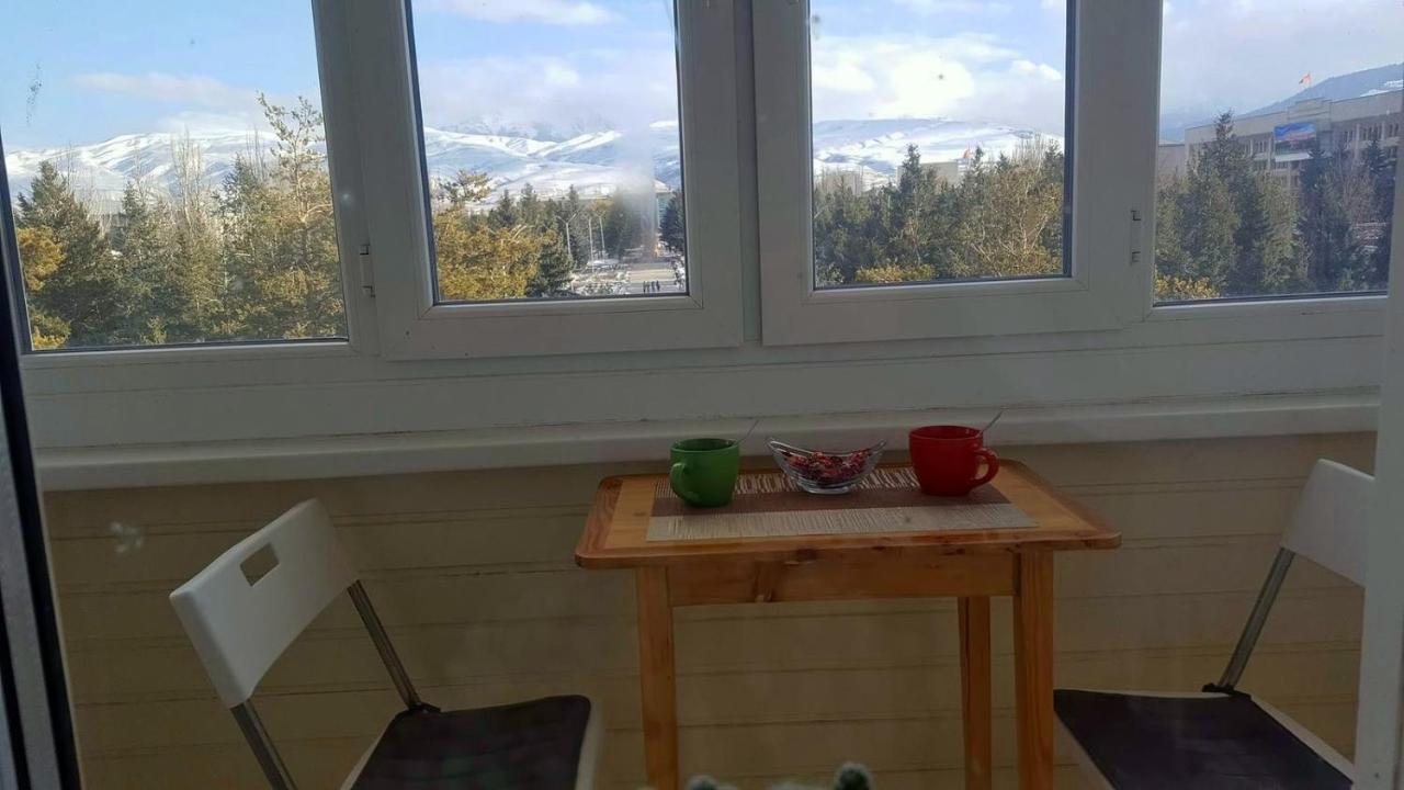 Apartment In The Karakol Heart Екстериор снимка